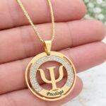 MANDALA PROFISSÃO + ESCRITA (PODE SER BANHADO A OURO OU A PRATA)